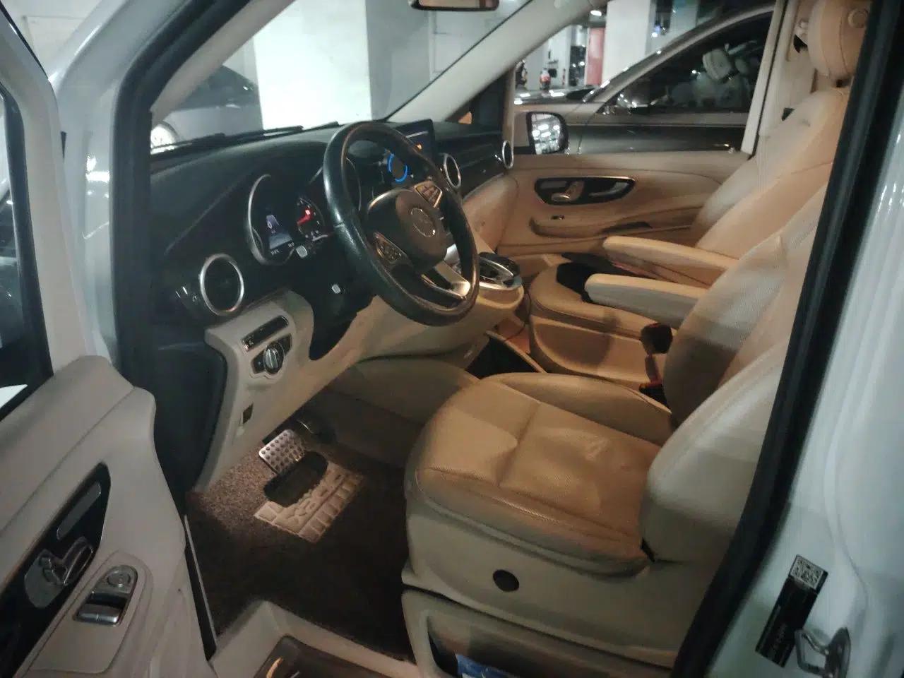 Mercedes-Benz V-Class 2016 V 260 Avantgarde Edition — миниатюра 15