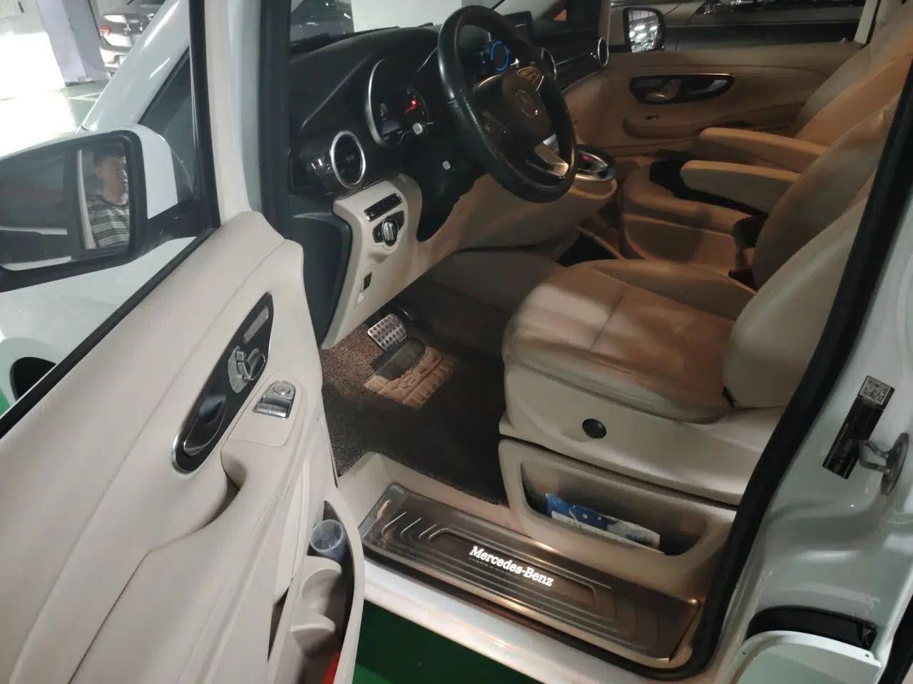 Mercedes-Benz V-Class 2016 V 260 Avantgarde Edition — миниатюра 16
