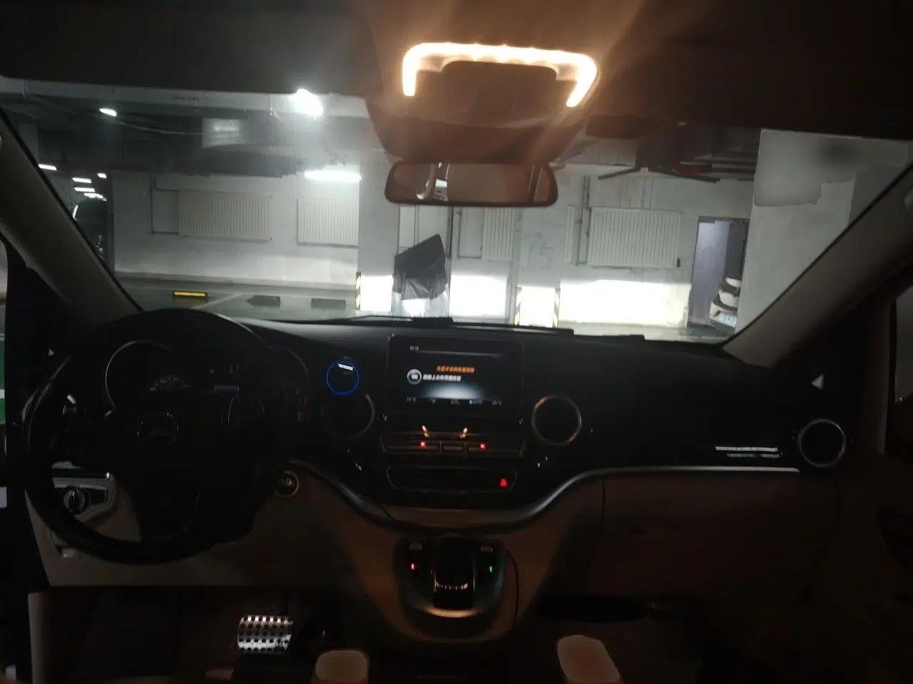 Mercedes-Benz V-Class 2016 V 260 Avantgarde Edition — миниатюра 9
