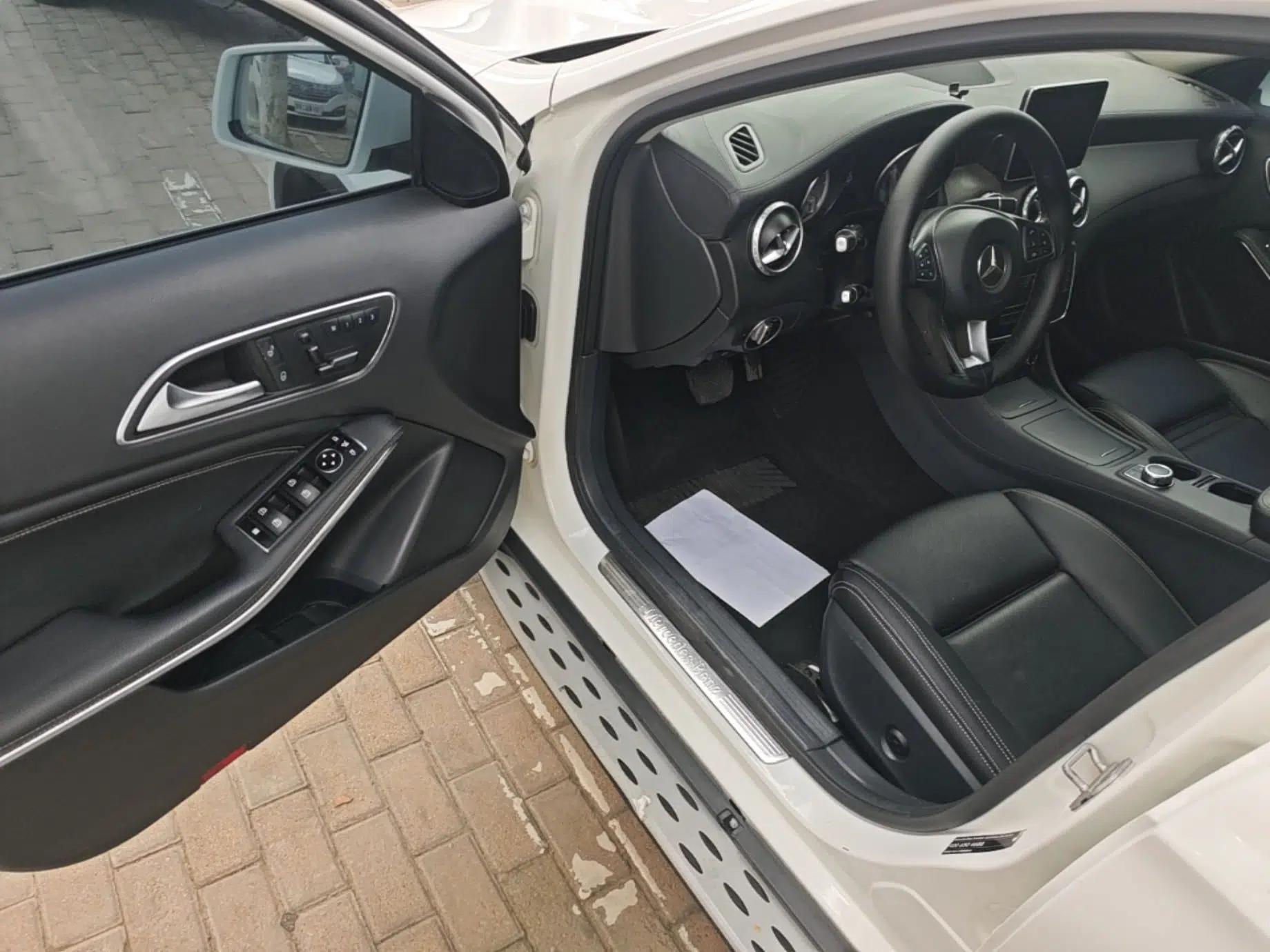 Mercedes-Benz GLA 2016 GLA 200 Fashion Model — миниатюра 18