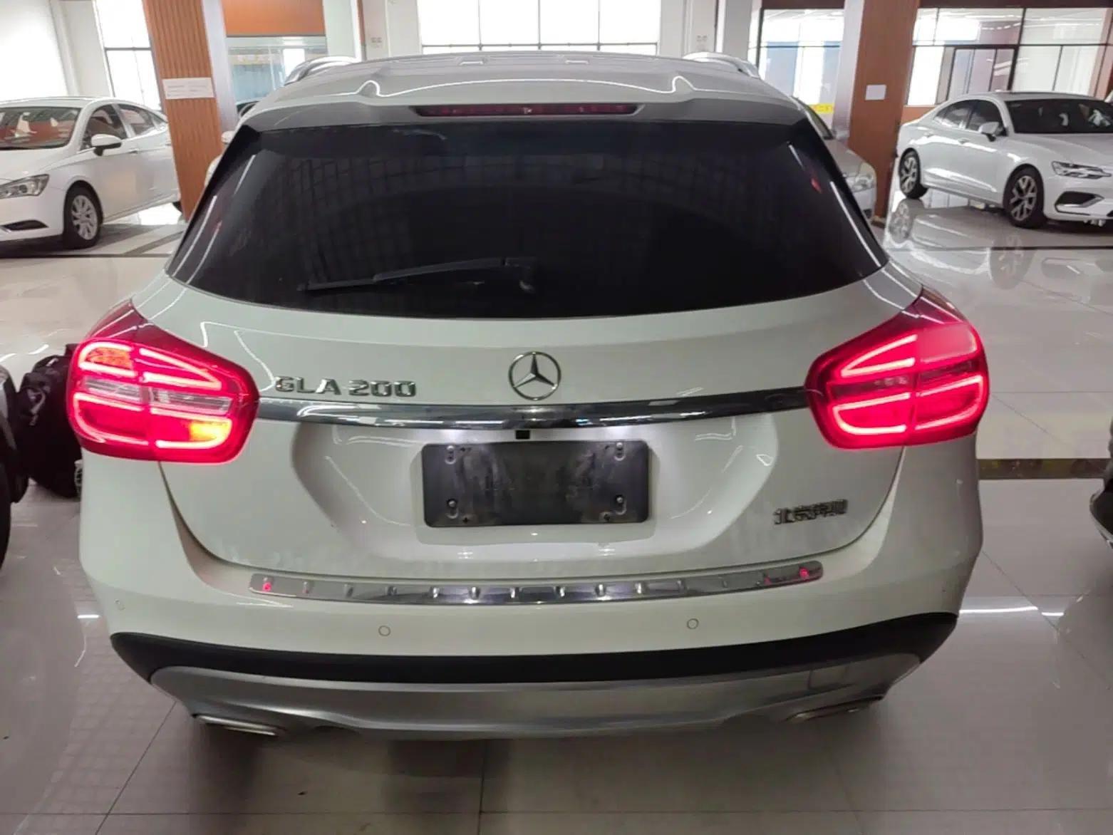 Mercedes-Benz GLA 2015 GLA 200 Fashion Model — миниатюра 5