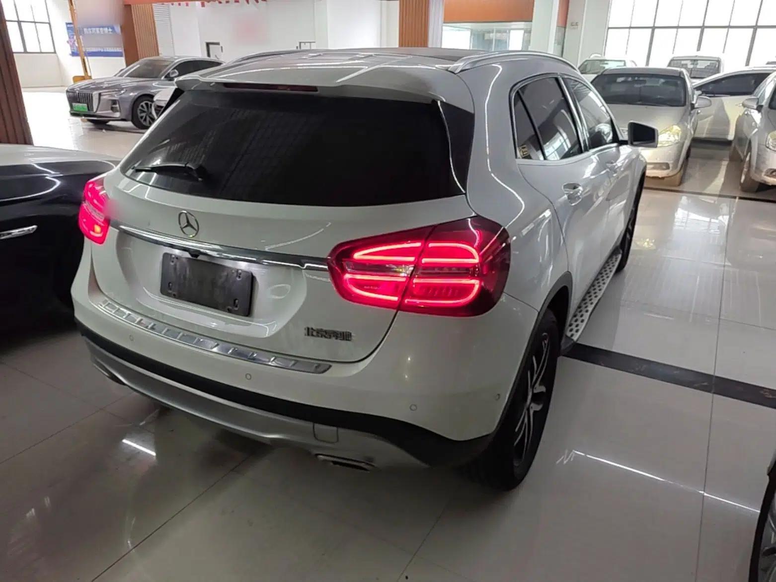 Mercedes-Benz GLA 2015 GLA 200 Fashion Model — миниатюра 6