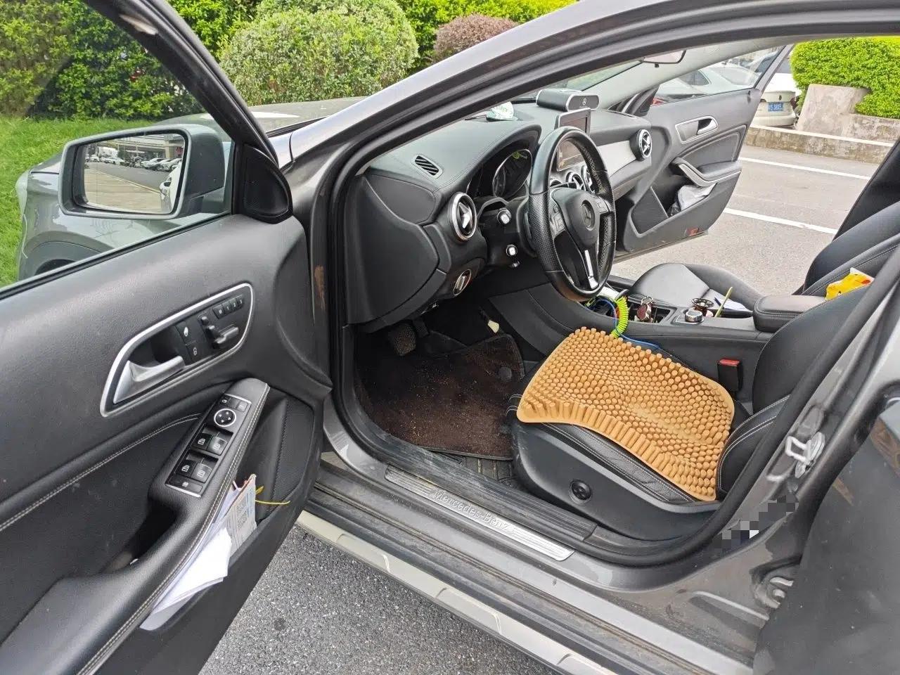 Mercedes-Benz GLA 2015 GLA 200 Fashion Model — миниатюра 16