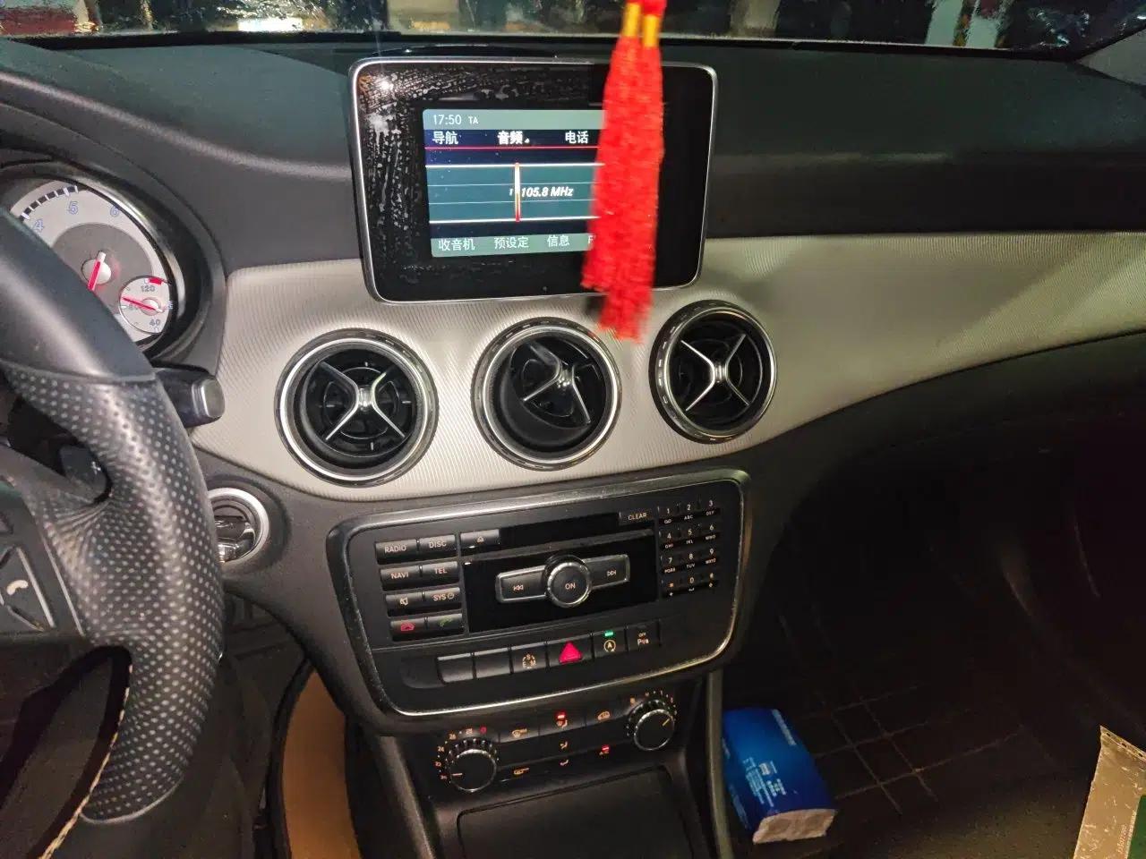Mercedes-Benz GLA 2015 GLA 200 Sport Edition — миниатюра 13