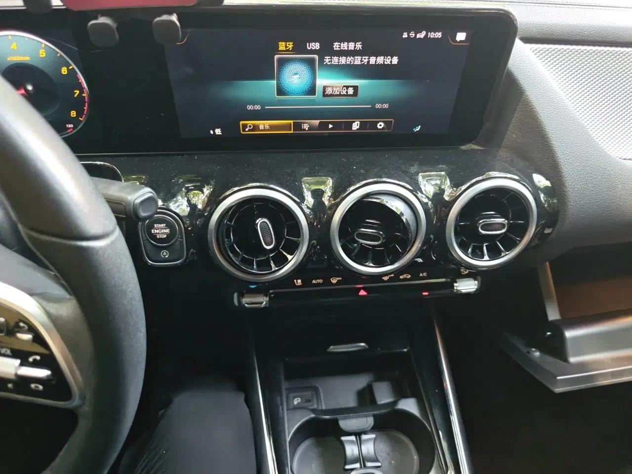 Mercedes-Benz GLA 2022 Second Facelift GLA 200 — миниатюра 13