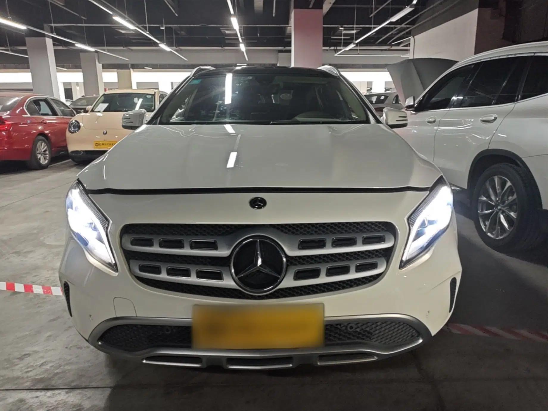 Mercedes-Benz GLA 2017 GLA 200 Fashion Model — миниатюра 2