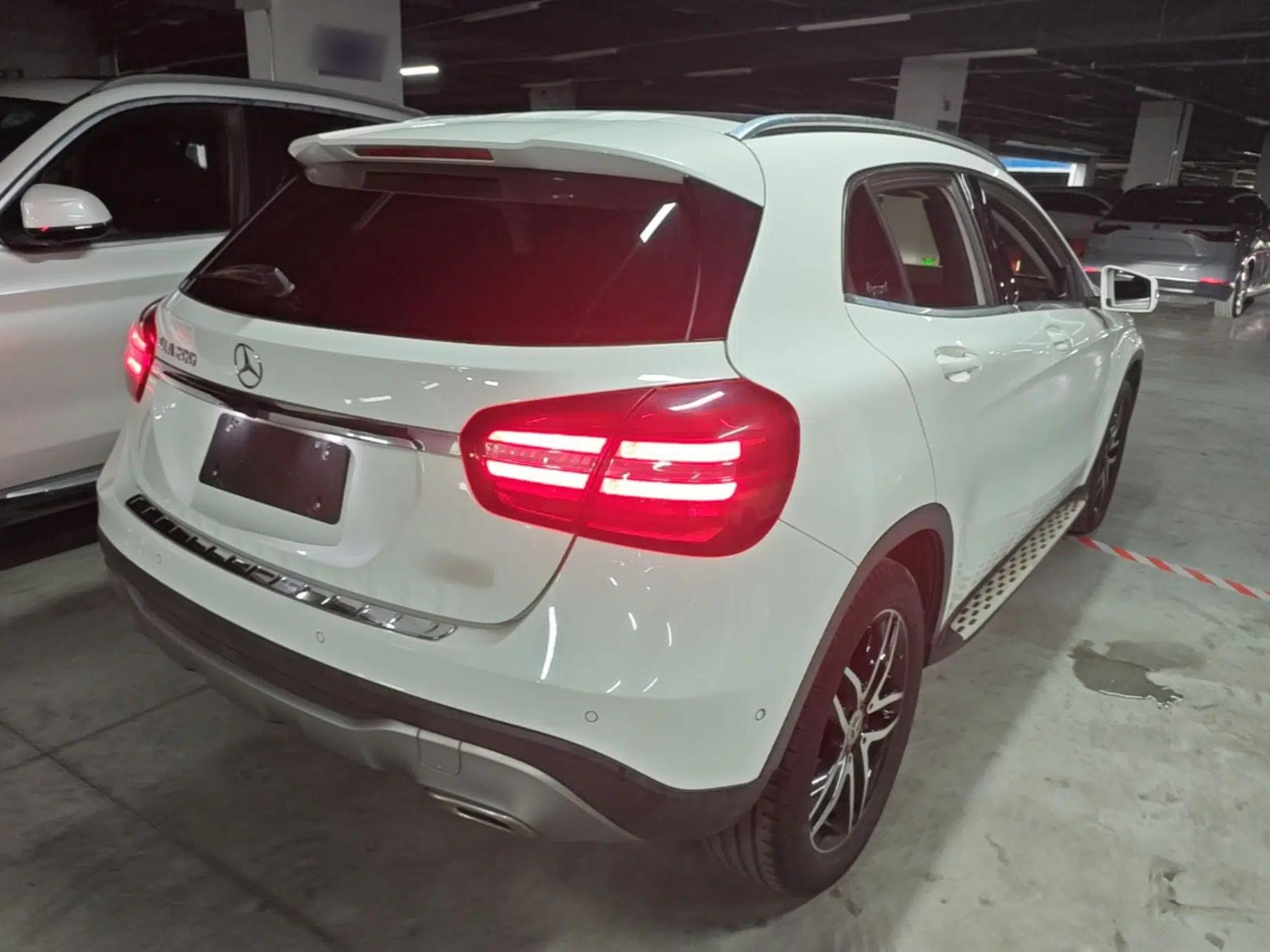 Mercedes-Benz GLA 2017 GLA 200 Fashion Model — миниатюра 6