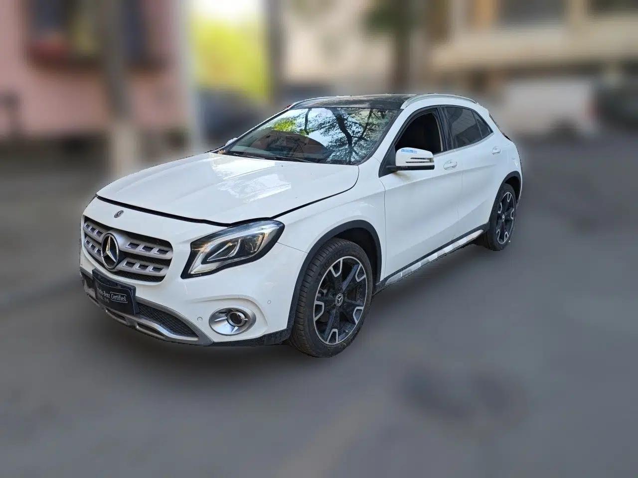 Mercedes-Benz GLA 2017 GLA 220 4MATIC Fashion Model — миниатюра 1