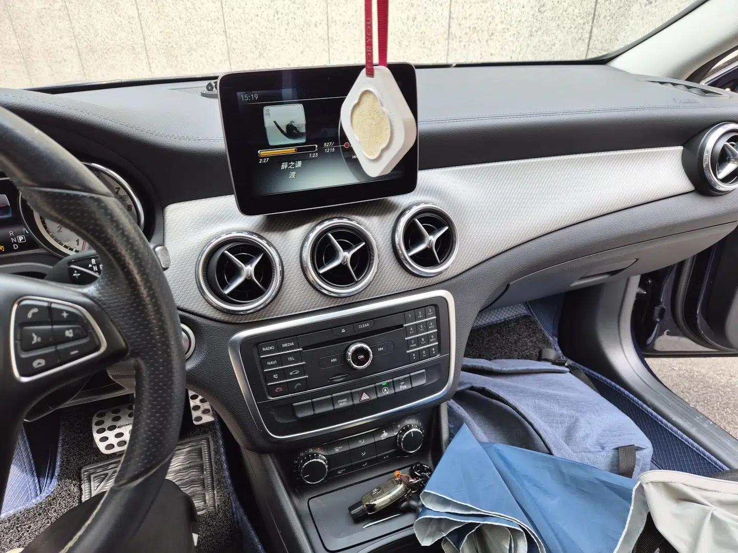Mercedes-Benz GLA 2016 GLA 200 Fashion Model — миниатюра 13