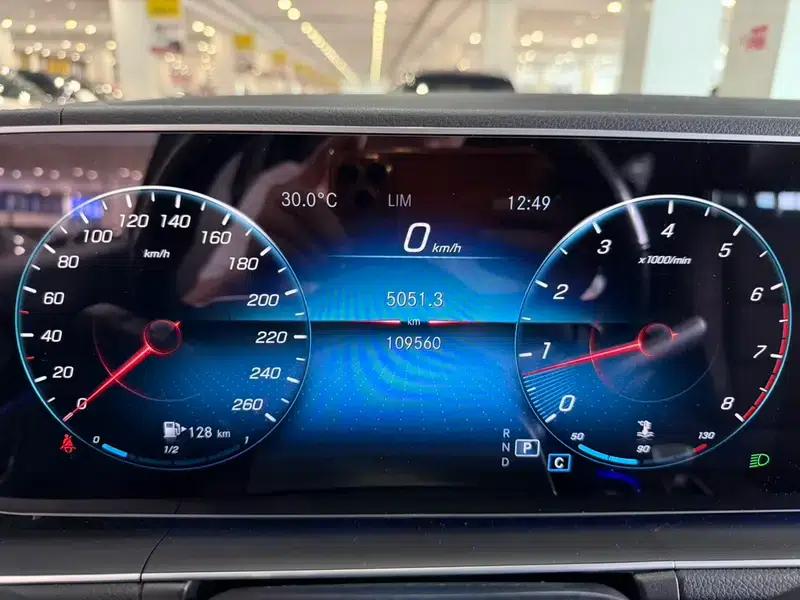 Mercedes-Benz GLE (Imported) 2021 GLE 350 4MATIC Fashion Model — миниатюра 7