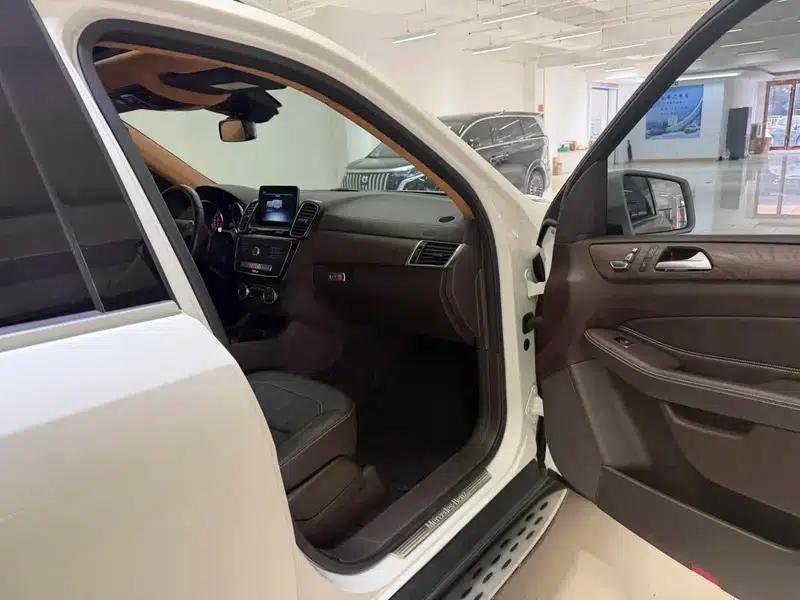 Mercedes-Benz GLE (Imported) 2017 GLE 400 4MATIC — миниатюра 18