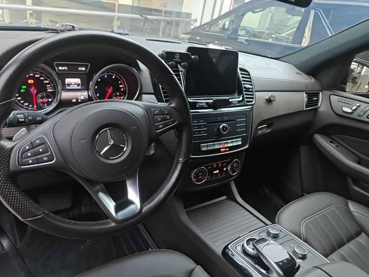 Mercedes-Benz GLS 2018 Refreshed GLS 400 4MATIC Dynamic Edition — миниатюра 12