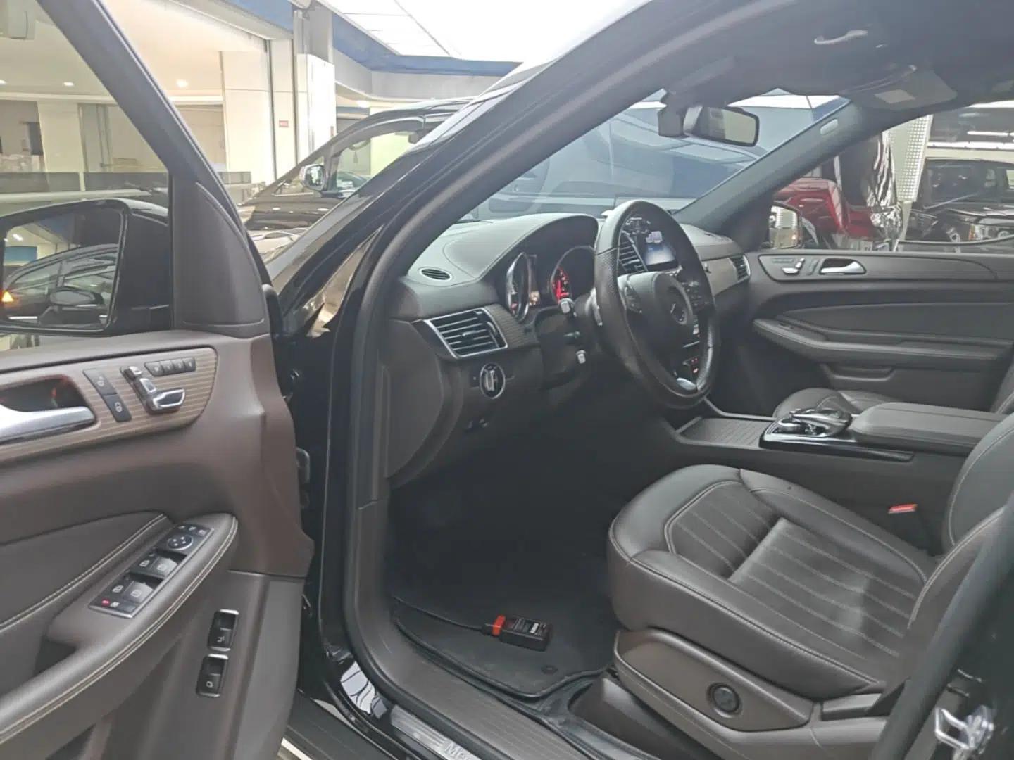 Mercedes-Benz GLS 2018 Refreshed GLS 400 4MATIC Dynamic Edition — миниатюра 18