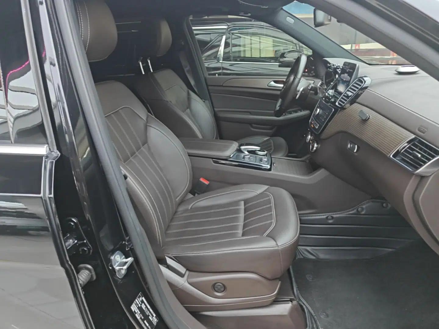 Mercedes-Benz GLS 2018 Refreshed GLS 400 4MATIC Dynamic Edition — миниатюра 19