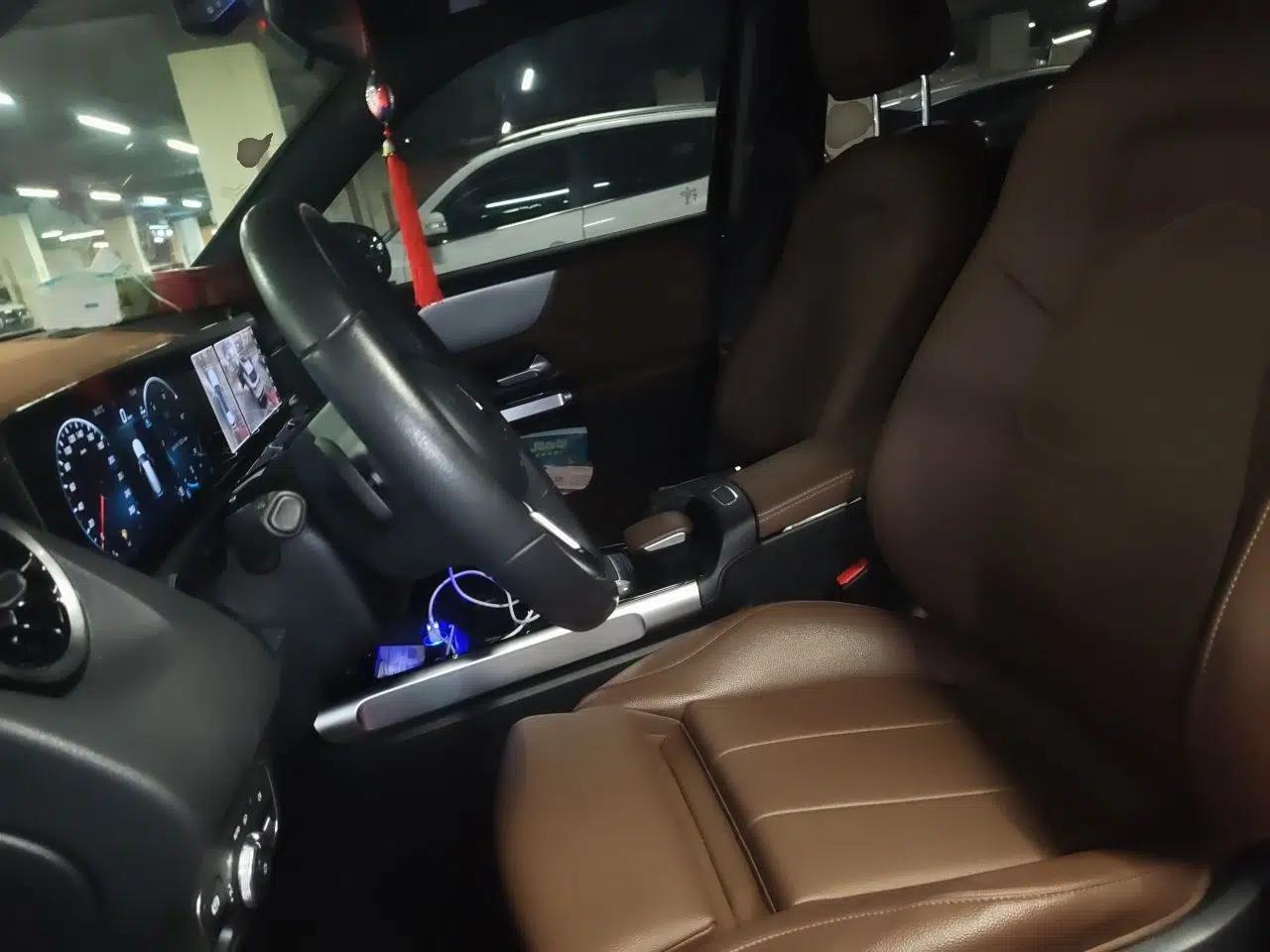 Mercedes-Benz GLB 2023 GLB 200 Fashion Model — миниатюра 15