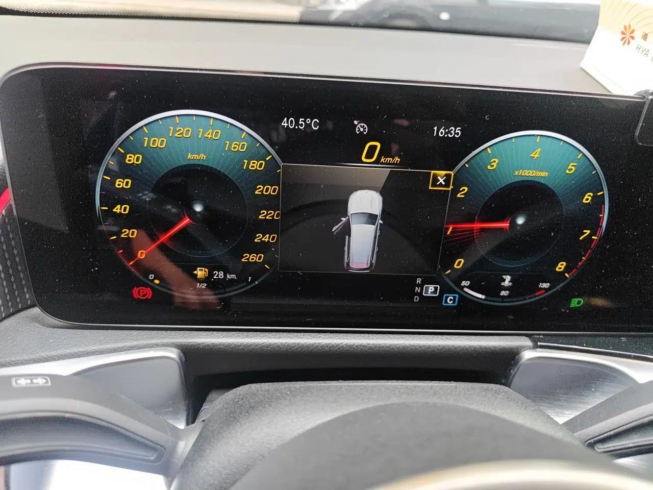 Mercedes-Benz GLB 2021 GLB 200 Fashion Model — миниатюра 11