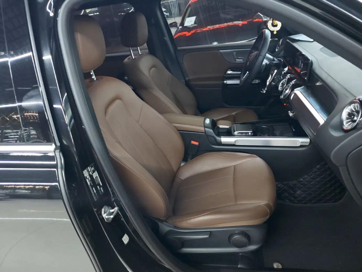 Mercedes-Benz GLB 2023 GLB 220 Sport Edition — миниатюра 19