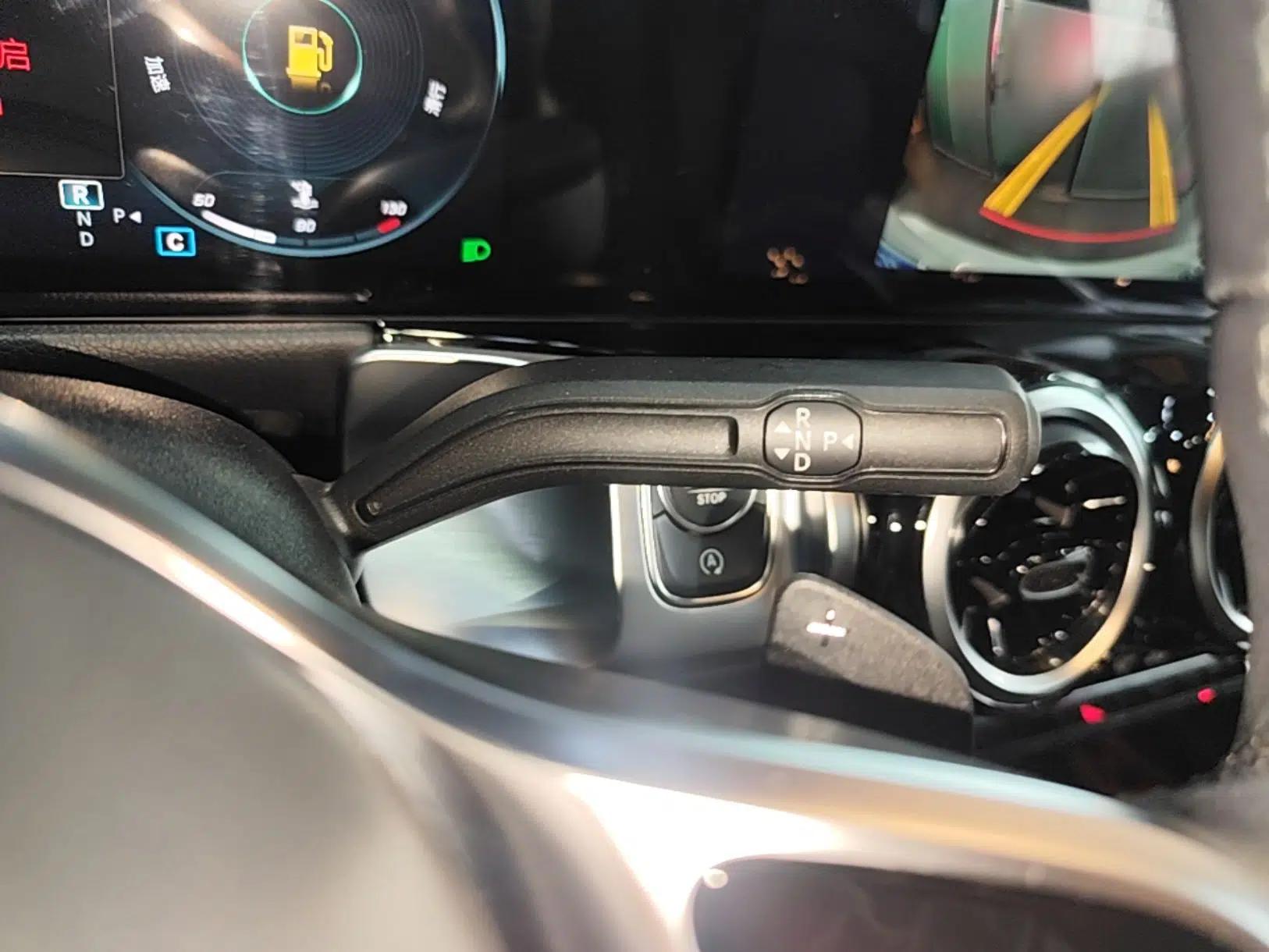 Mercedes-Benz GLB 2023 GLB 200 Dynamic Edition — миниатюра 21