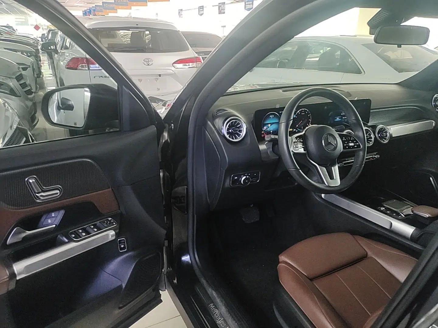 Mercedes-Benz GLB 2022 Refresh GLB 200 Dynamic Edition — миниатюра 18