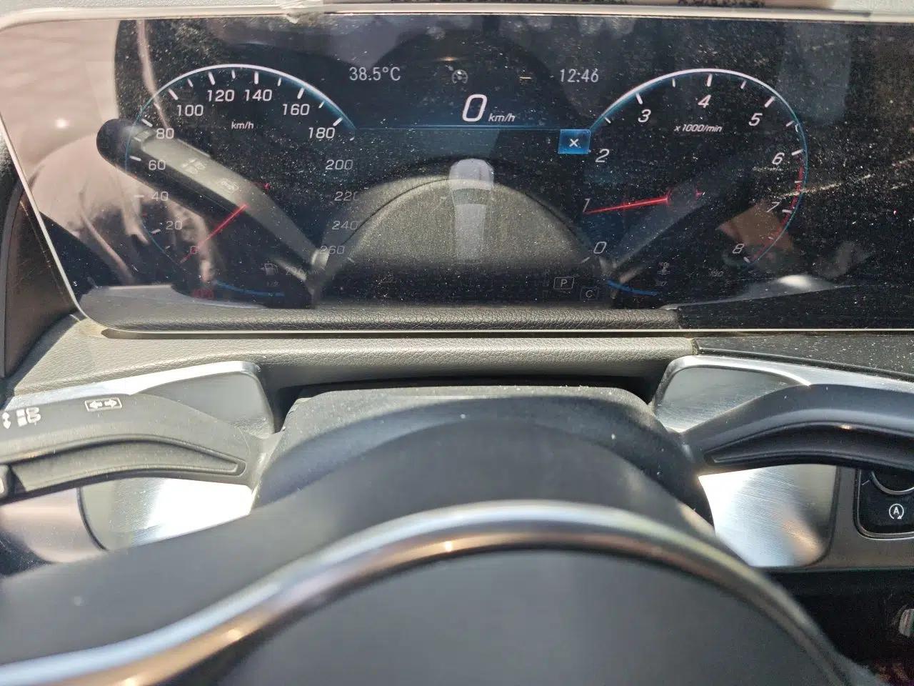 Mercedes-Benz GLB 2020 GLB 200 First Edition Special Version — миниатюра 11