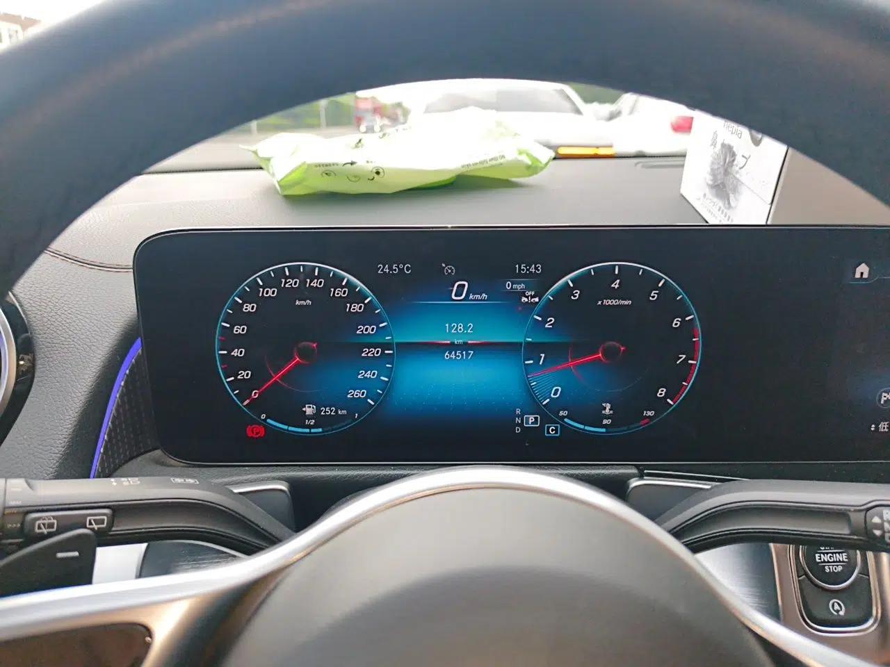 Mercedes-Benz GLB 2023 GLB 220 Fashion Model — миниатюра 11