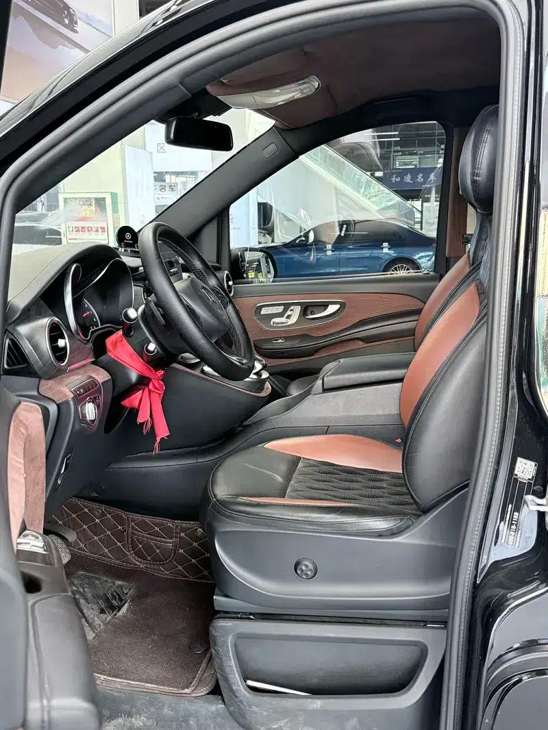 Mercedes-Benz V-Class 2018 V 260 L Premium Extended Edition (China V Emission Standard) — миниатюра 15