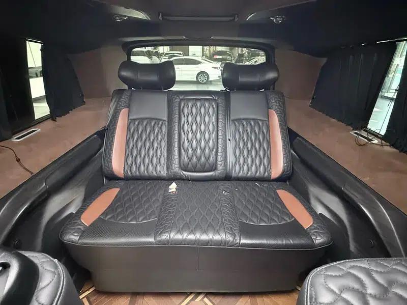 Mercedes-Benz V-Class 2018 V 260 L Premium Extended Edition (China V Emission Standard) — миниатюра 18