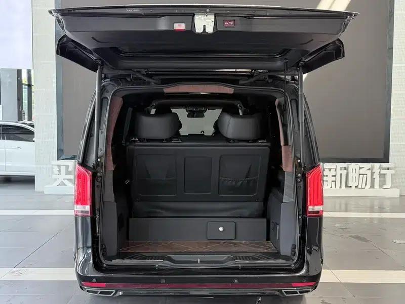 Mercedes-Benz V-Class 2018 V 260 L Premium Extended Edition (China V Emission Standard) — миниатюра 20