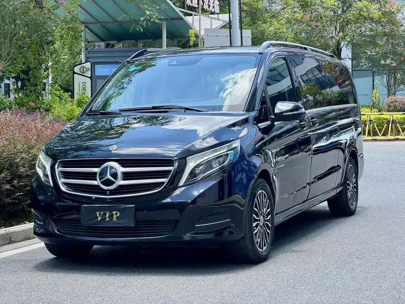 Mercedes-Benz V-Class 2018 V 260 L Premium Extended Edition (China V Emission Standard) — миниатюра 1