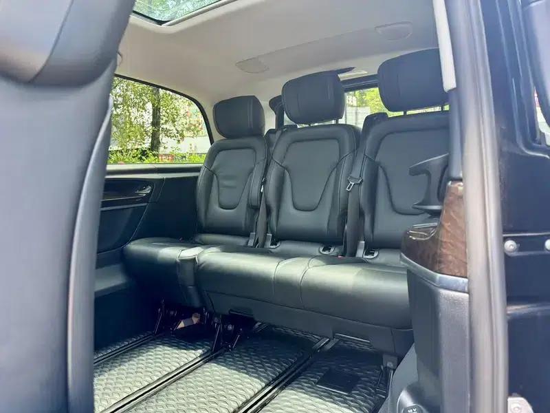 Mercedes-Benz V-Class 2018 V 260 L Premium Extended Edition (China V Emission Standard) — миниатюра 10