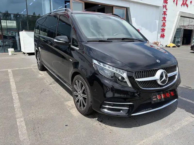 Mercedes-Benz V-Class 2022 V 260 L Long Wheelbase Luxury Edition — миниатюра 3