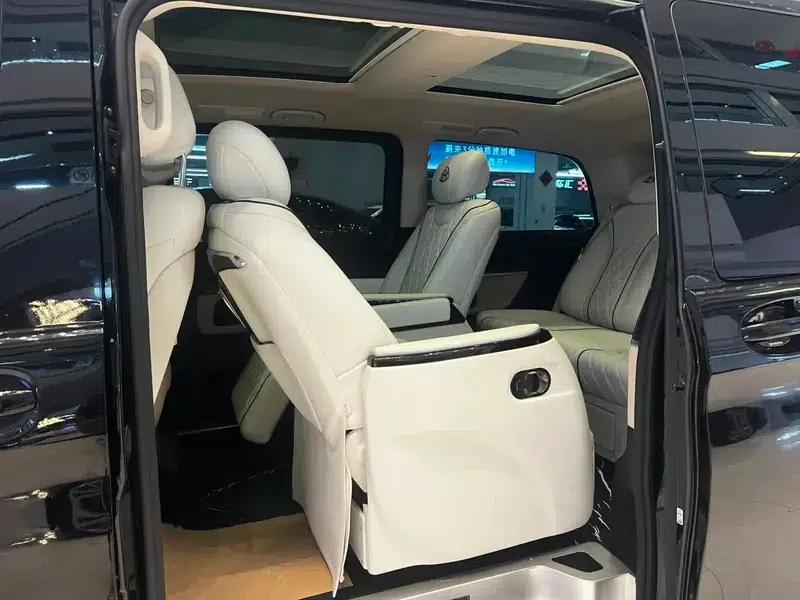 Mercedes-Benz V-Class 2022 V 260 Navigator Edition — миниатюра 20