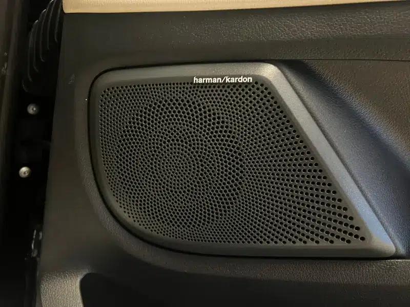 Mercedes-Benz V-Class 2022 V 260 Navigator Edition — миниатюра 10
