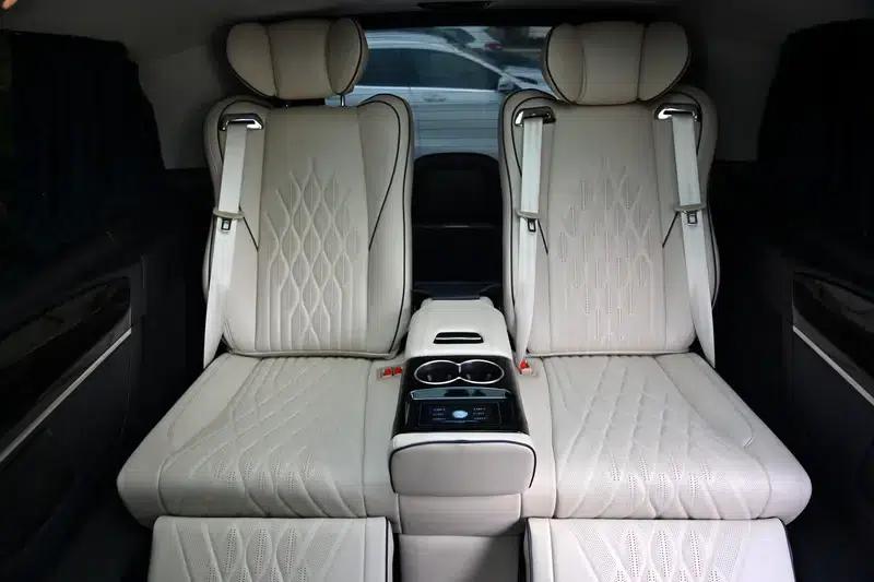 Mercedes-Benz V-Class 2018 V 260 Navigator Edition (China VI Emission Standard) — миниатюра 17