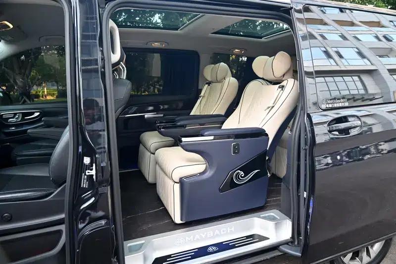 Mercedes-Benz V-Class 2018 V 260 Navigator Edition (China VI Emission Standard) — миниатюра 19