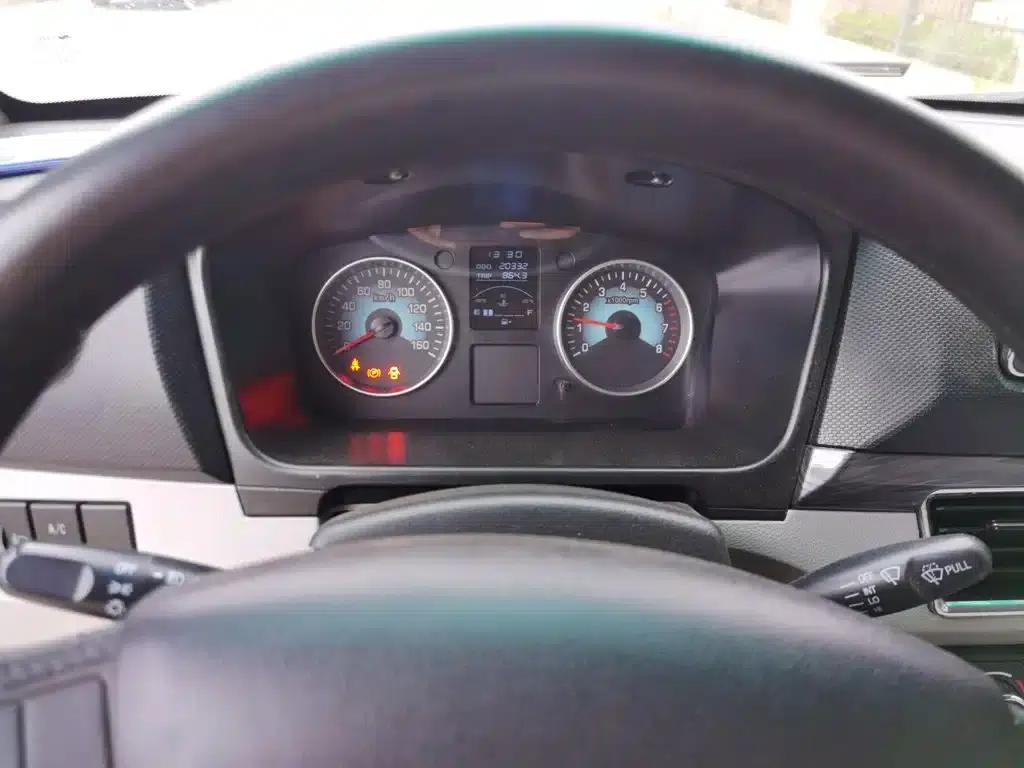 New Hiace S 2023 1.5L Wealth Edition Van (2/5 Seats) with Air Conditioning SWC15M — миниатюра 4