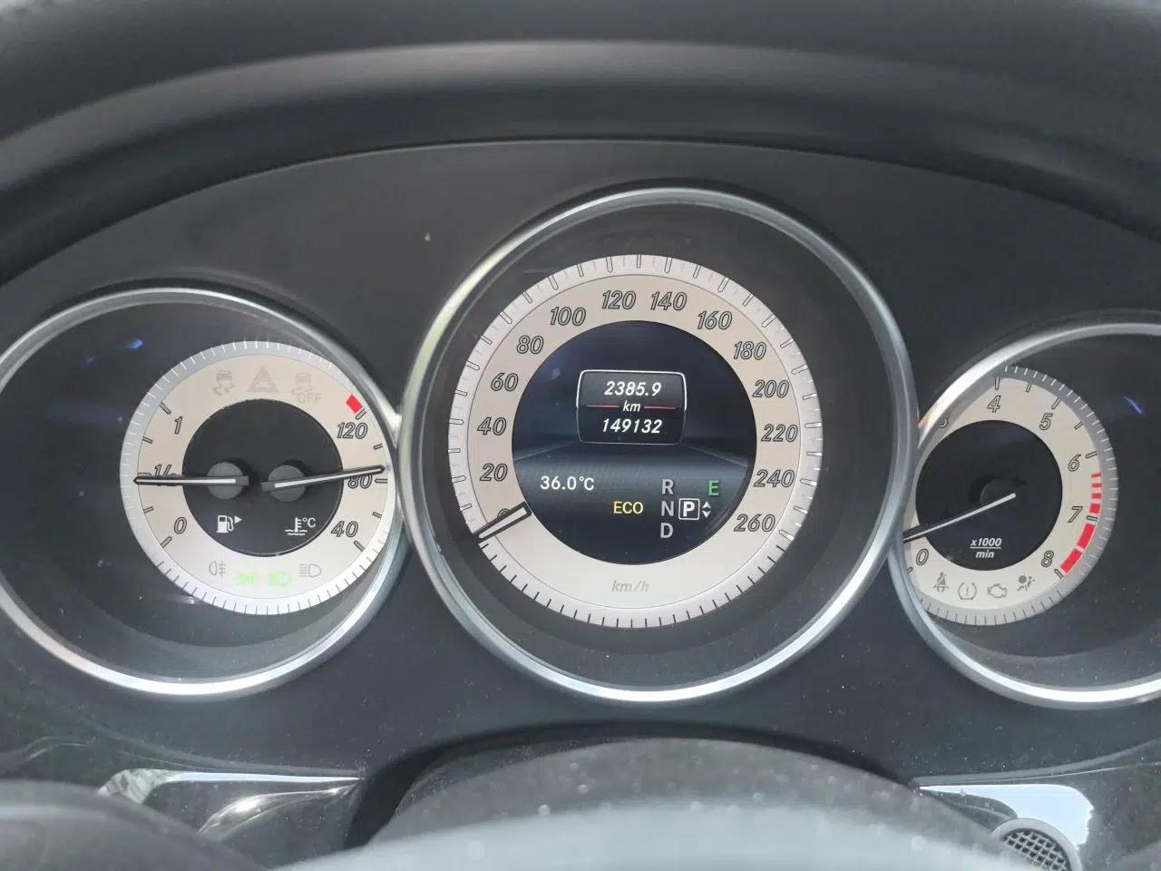Mercedes-Benz CLS 2015 CLS 320 — миниатюра 11