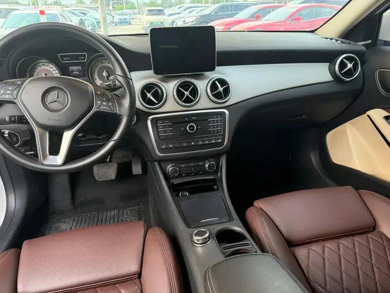 2016 Mercedes-Benz GLA 220 4MATIC Fashion Edition — миниатюра 12