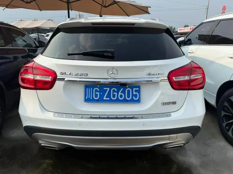 2016 Mercedes-Benz GLA 220 4MATIC Fashion Edition — миниатюра 4