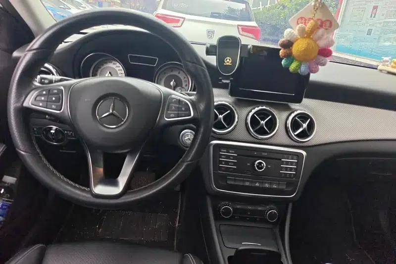 2016 Mercedes-Benz GLA 200 Dynamic — миниатюра 13
