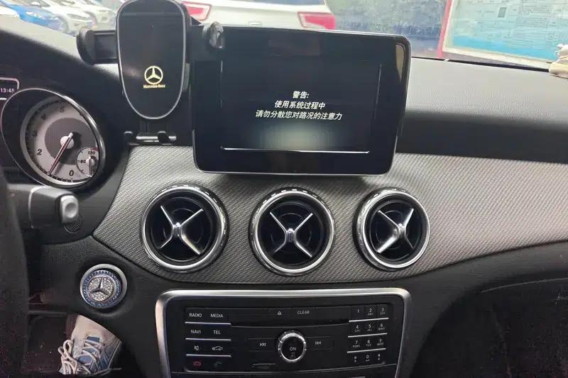2016 Mercedes-Benz GLA 200 Dynamic — миниатюра 14