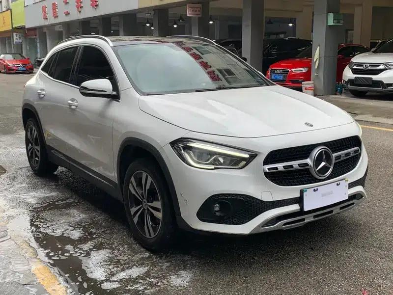 2020 Mercedes-Benz GLA 200 — миниатюра 3