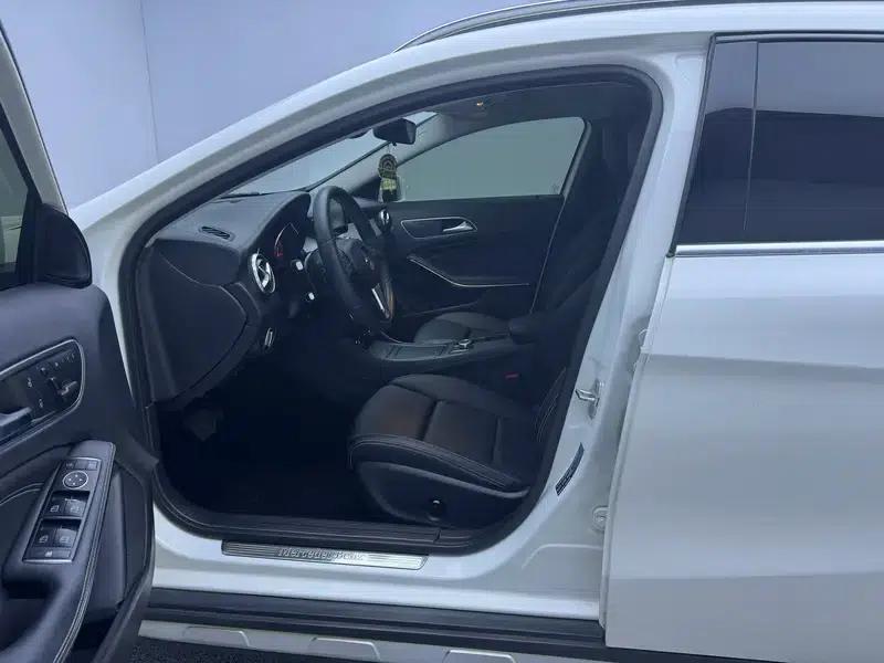 2016 Mercedes-Benz GLA 200 Fashion Edition — миниатюра 17