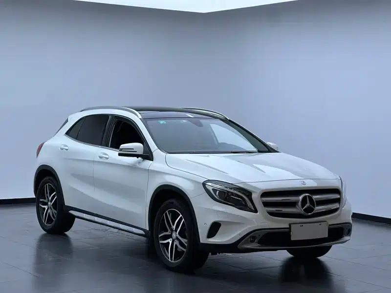 2017 Mercedes-Benz GLA 200 Fashion Edition — миниатюра 3