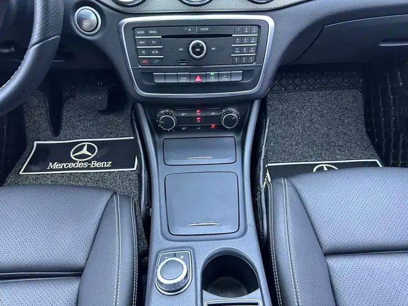2017 Mercedes-Benz GLA 200 Fashion Edition — миниатюра 9