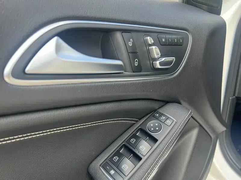 2019 Mercedes-Benz GLA 200 Fashion Edition — миниатюра 9