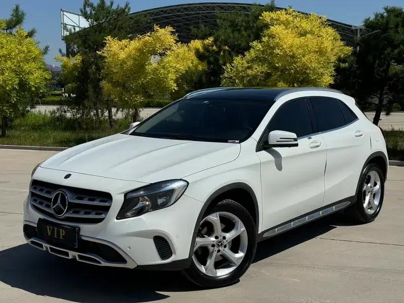 2017 Mercedes-Benz GLA 200 Dynamic — миниатюра 1