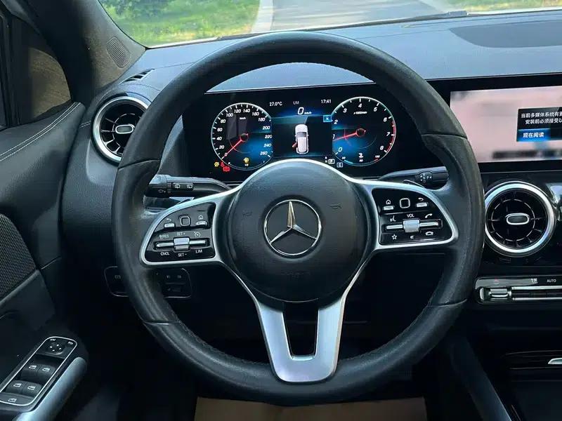 Mercedes-Benz GLA 2022 Model, Second Facelift GLA 200 — миниатюра 13