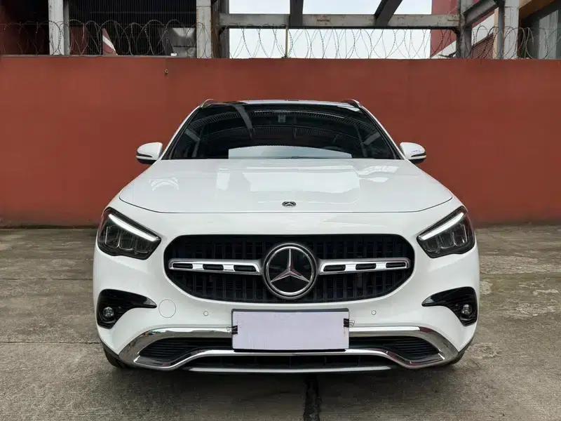 2024 Mercedes-Benz GLA 200 — миниатюра 2