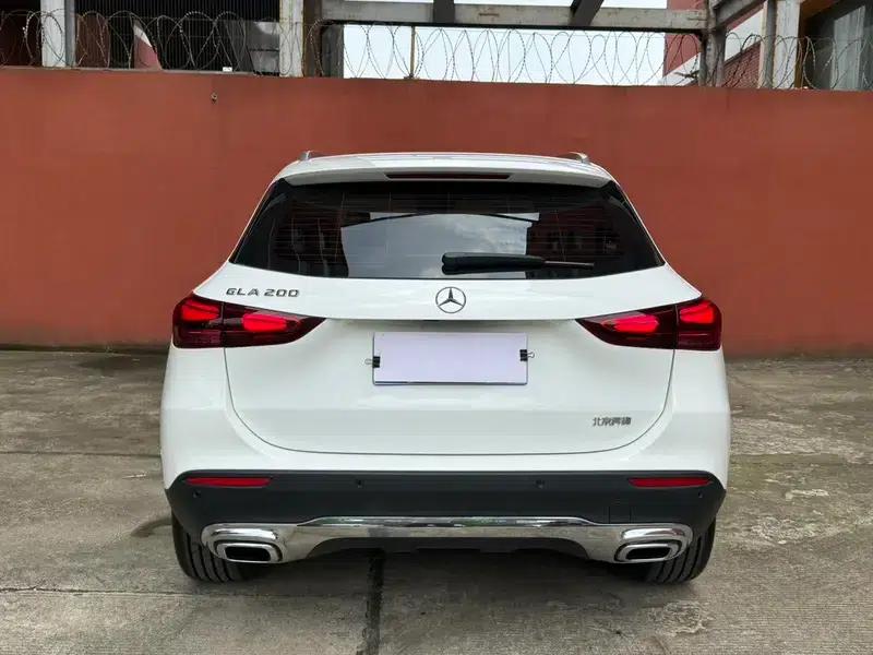 2024 Mercedes-Benz GLA 200 — миниатюра 4